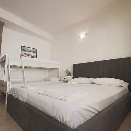 Apartmani Salis Tučepi Exterior foto