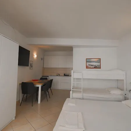 Apartmani Salis Tučepi Exterior foto