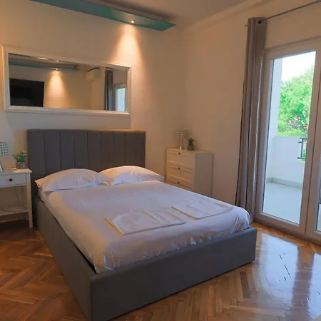 Apartmani Salis Tučepi Exterior foto